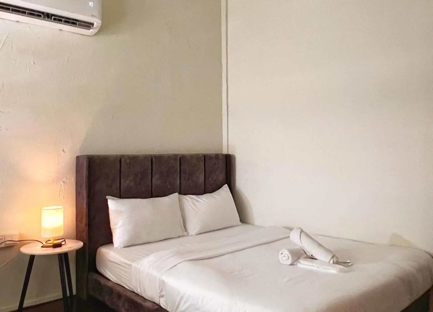 Hotel Pine Muntri George Town Gasthof