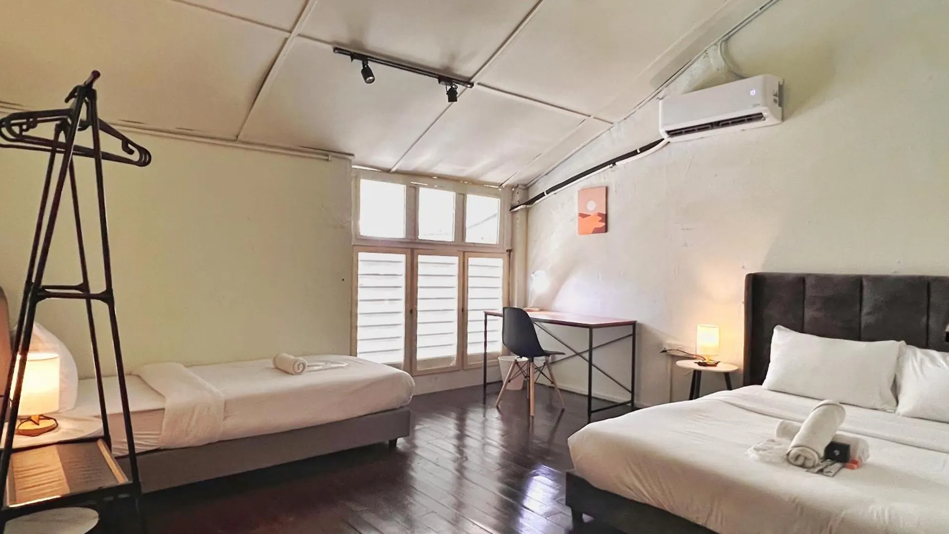 Hotel Pine Muntri George Town